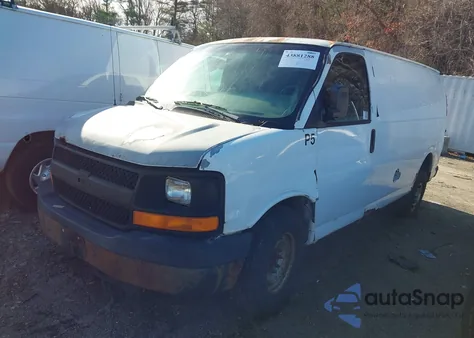 2007 Chevrolet Express Work Van z USA, uszkodzony, nr VIN 1GCGG25V671247828
